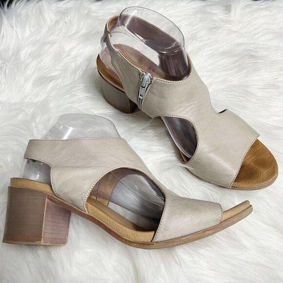 Bueno Shoes - Bueno Women's Grey Taupe Leather Open Toe Strappy Heeled Sandal Size 41